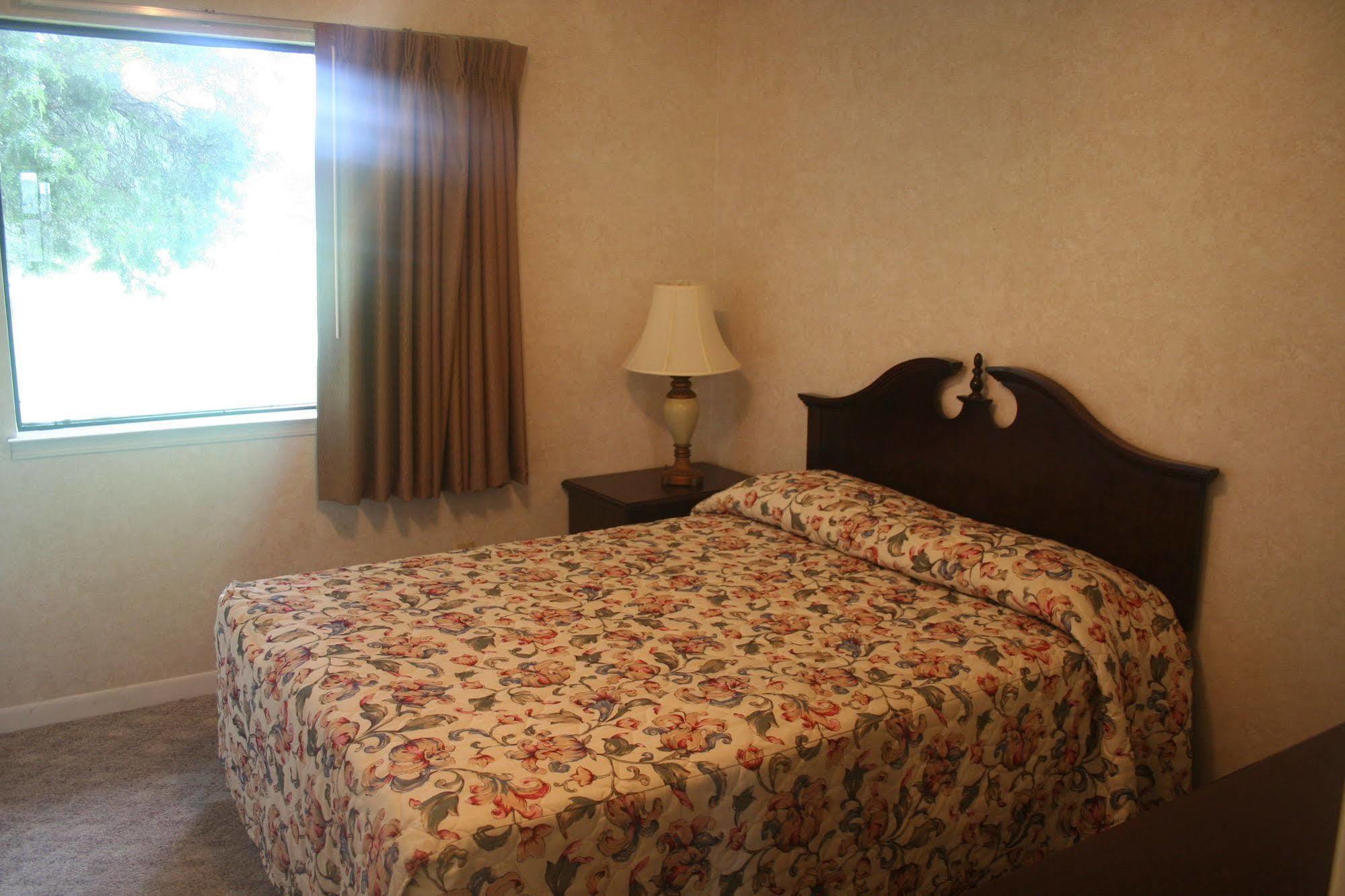 King'S Inn Huntsville Extérieur photo