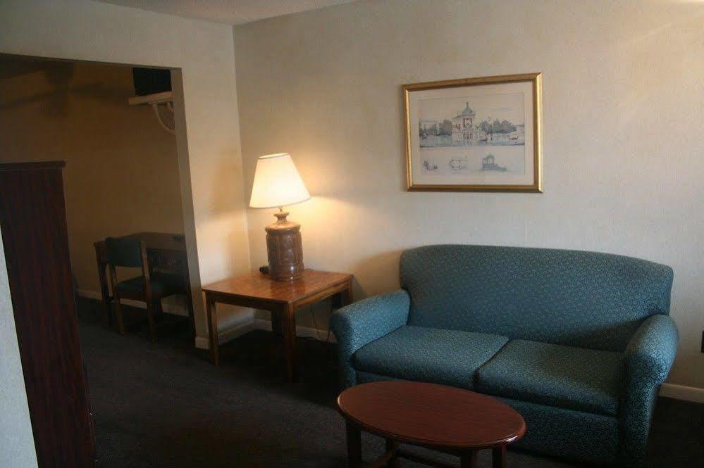 King'S Inn Huntsville Extérieur photo