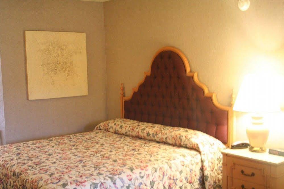 King'S Inn Huntsville Extérieur photo