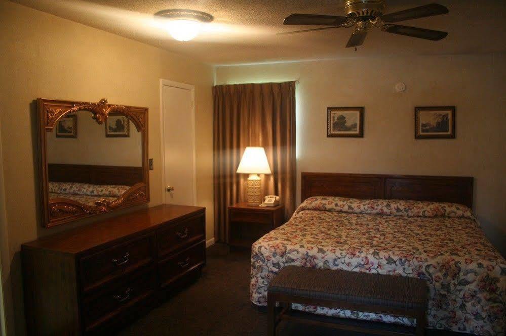 King'S Inn Huntsville Extérieur photo