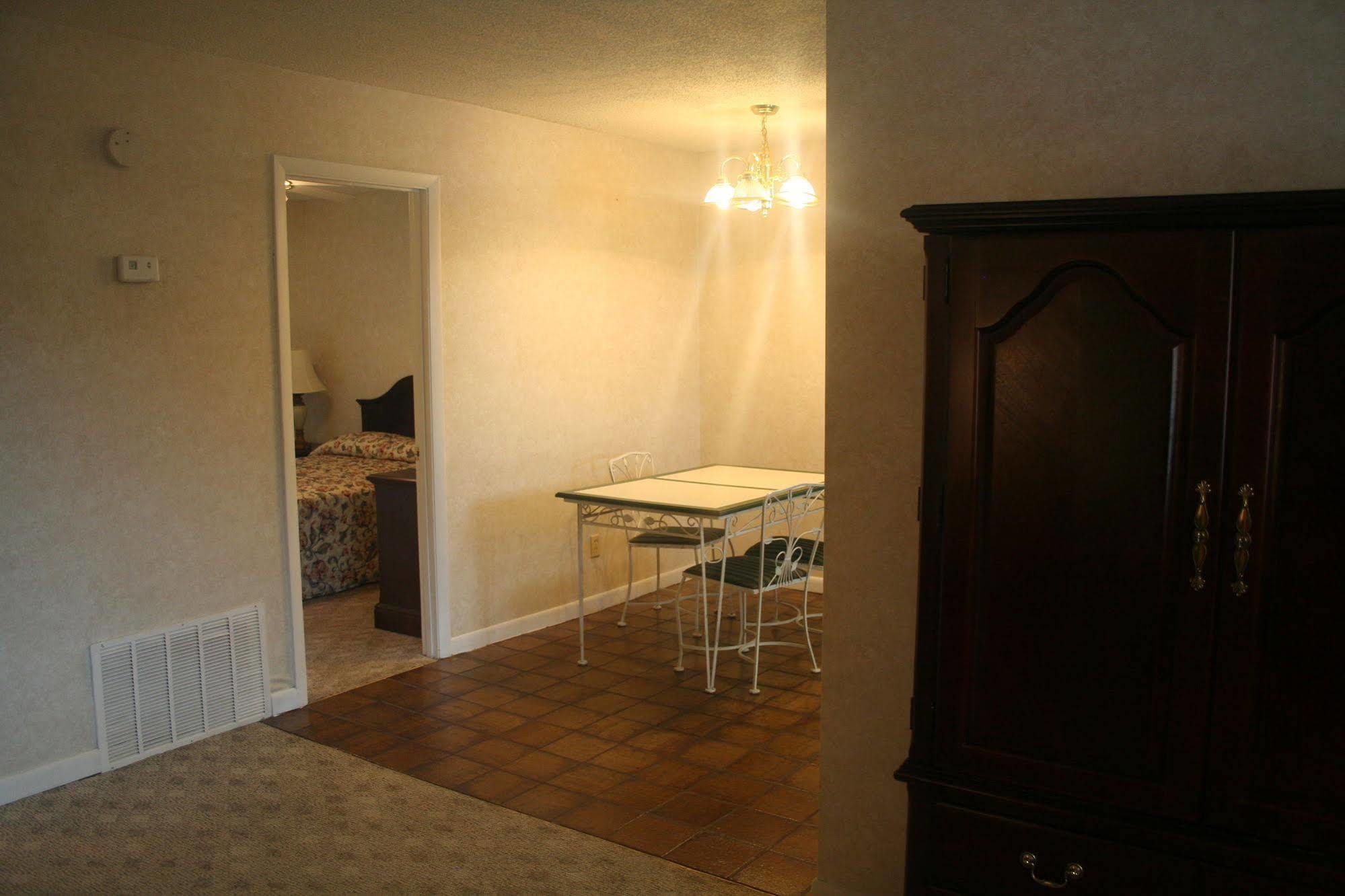 King'S Inn Huntsville Extérieur photo